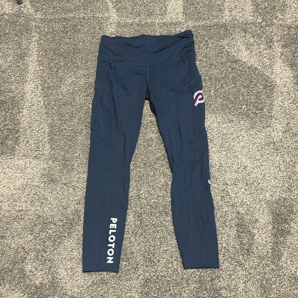 Peloton Lululemon Cropped Running Tight
